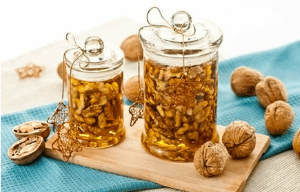 Walnut with honey